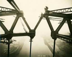 1928年2月23日建設中のタインブリッジ 作： James Geddie
